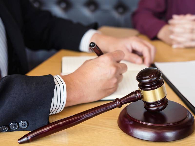 逮捕后开庭判刑，家属通知的上海刑事律师解析