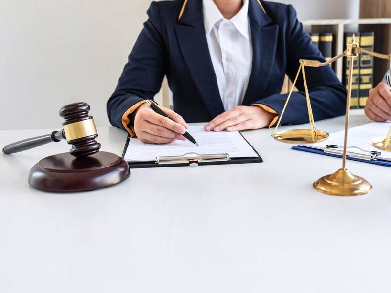 看守所羁押：上海刑事律师视角下的法理与实践